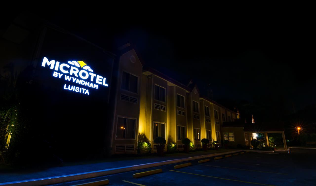 Microtel By Wyndham Tarlac Экстерьер фото